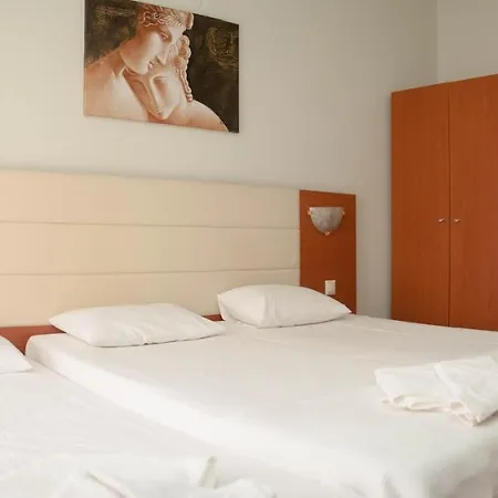 Vournelis 3* לימנאס