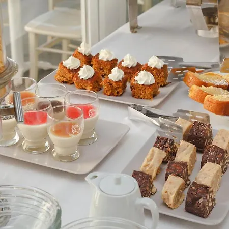 Vournelis מלון 3*