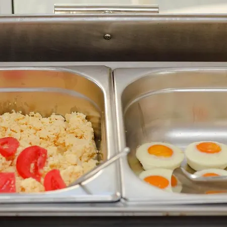 Vournelis מלון 3*